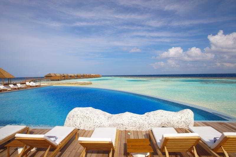 Lily And 5* Huvahendhoo Island